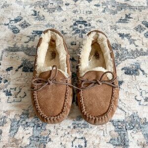 UGG Dakota Slipper